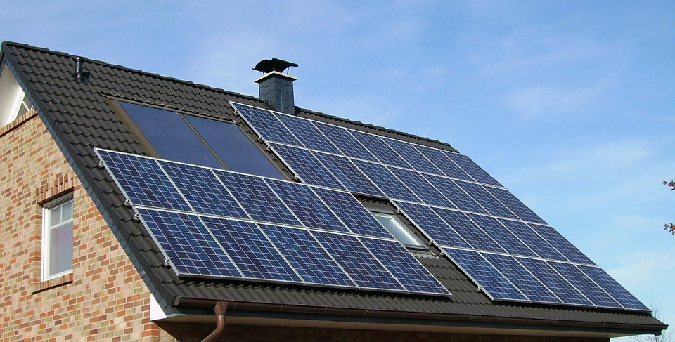 Solar panels mounted on a Fresno California home roof by Valley Solar Pros